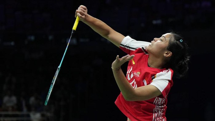 SUZHOU, CHINA - MAY 15: Gregoria Mariska Tunjung of Indonesia competes in the Womens Singles Round Robin match against Talia Ng of Canada during day two of the Sudirman Cup at Suzhou Olympic Sports Center Gymnasium on May 15, 2023 in Suzhou, China.(Photo by Fred Lee/Getty Images)