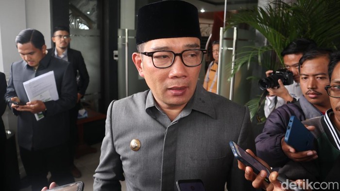 Gubernur Jabar Ridwan Kamil. Gubernur Jabar Ridwan Kamil.