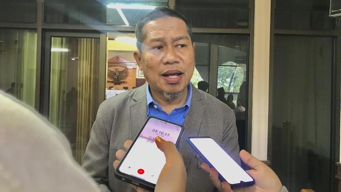 Dinas Penanaman Modal NTB menyebut investor China akan menyusun Amdal proyek kereta gantung Gunung Rinjani.