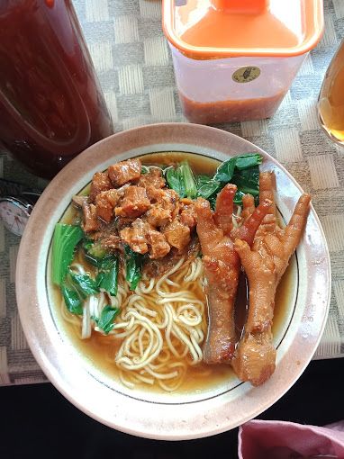 Kuliner langganan mahasiswa UGM dan UNY di Yogyakarta.