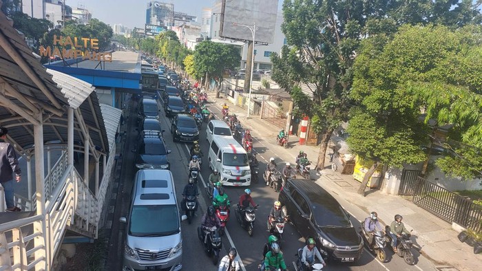 Macet di Mampang Jaksel