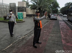 Dishub DKI Akan Tertibkan Berkala Parkir Liar Rp 10 Ribu Depan Istiqlal