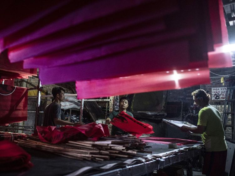 Industri Rumahan Kecipratan Cuan dari Pesanan Alat Peraga Kampanye