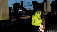 Meski diberlakukan tilang manual, polisi memastikan tidak ada razia di tempat.