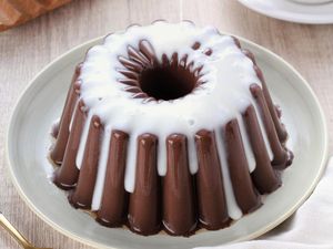 Resep Puding Cokelat dan Saus Vla Creamy yang Manis Lembut