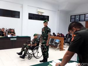 Dituntut Hukuman Mati Kasus Bawa Sabu 75 Kg, Sertu Yalpin Menangis