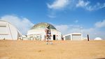 Serunya Bermain di Planet Mars Buatan China