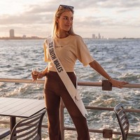 Sienna adalah model dan finalis ajang kecantikan Miss Universe Australia. Foto: Instagram