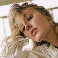 Inilah unggahan terakhir Sienna Weir di Instagramnya. “Daydreaming,” begitu keterangan fotonya. Foto terakhir yang diunggahnya itu pun mendapatkan banyak ucapan bela sungkawa. Foto: Instagram