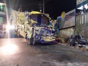 Korban Tewas Diseruduk Truk di Jalur Maut Batu Bertambah, Total 3 Orang