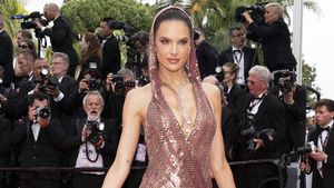 Foto: Gaun Seksi Hingga Glamor Buka Cannes Film Festival 2023