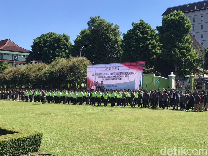 Apel Pelantikan Polisi RW di Balai Kota Jogja, Rabu (17/5/2023)