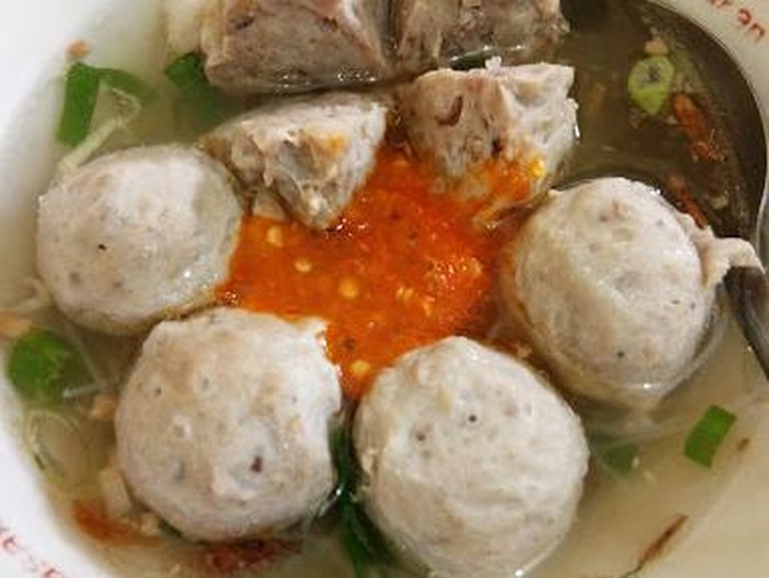 Warung bakso urat di Jakarta Selatan