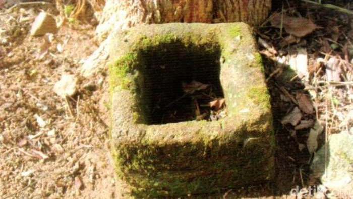 Batu perabun marga Cibro.