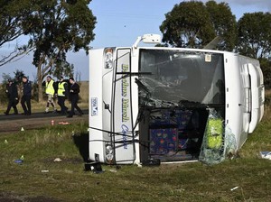 Tabrak Bus Sekolah-Lukai 7 Anak, Sopir Truk Diadili di Australia