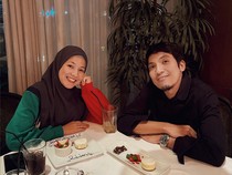 Rilis Buku Puisi Kedua, Natasha Rizky Didukung Desta