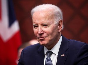 Biden dan Ketua DPR Sepakat Tambah Pagu Utang, AS Batal Bangkrut?
