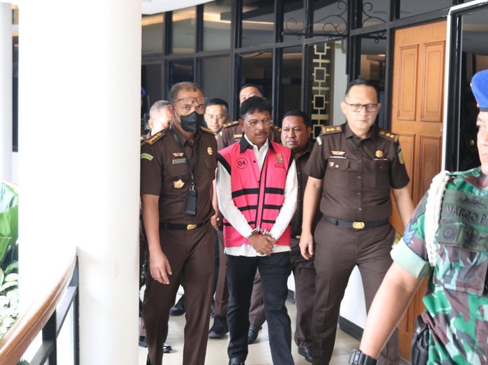 Johnny G Plate diborgol usai diperiksa Kejagung