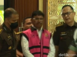 Menkominfo Ditahan, Ini Fakta Kasus BTS 4G yang Menjeratnya