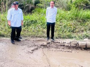 Jokowi Akui Dapat Info Jalan Rusak dari Media Sosial