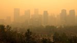 Kota di Kanada Berselimut Asap Kuning Imbas Kebakaran Hutan
