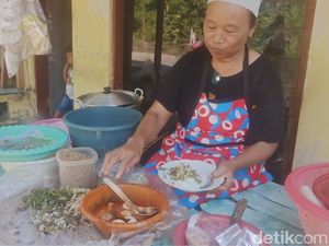 Mencicipi Gurih Manis Nasi Ndoreng Kuliner Khas Demak