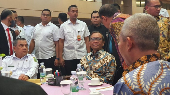 Mahfud Md saat menghadiri peringatan Hari Keterbukaann Informasi Nasional 2023 di Kampar, Riau. (Raja Adil Siregar/detikSumut)