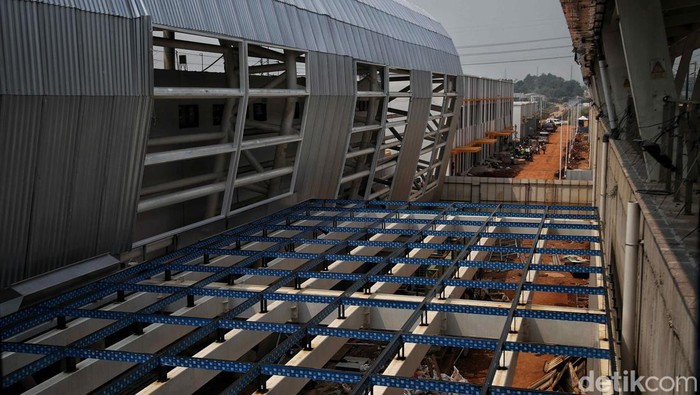 PT Kereta Cepat Indonesia-China (KCIC) terus mengebut pembangunan stasiun kereta cepat. Salah satunya adalah Stasiun Karawang.