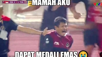 Akhirnya, setelah 32 tahun menunggu, setelah duel panas, Indonesia meraih emas sepakbola SEA Games 2023. Mamah aku dapat emas!!!! Foto: Twitter