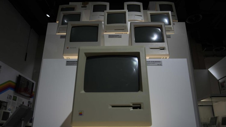 A working replica of an original Apple I computer is seen on display at the Apple Museum on 16 March, 2023 in Warsaw, Poland. Wednesday will mark the UN Wolrd Telecommunication and Information Society Day, a day on which the world highlights the advantages of telecommunication and internet technologies (ICT) and the ways to bridge the digital divide. (Photo by Jaap Arriens/NurPhoto via Getty Images)