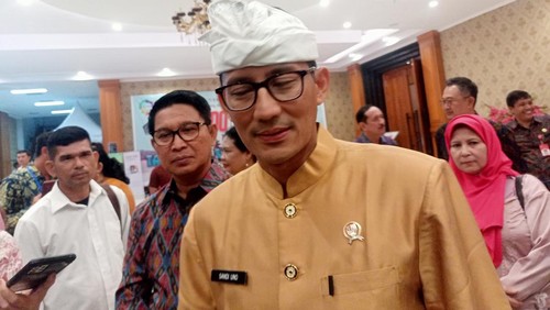 Menparekraf Sandiaga Uno ditemui di Puspem Badung, Bali, Selasa (16/5/2023) malam. (Agus Eka)