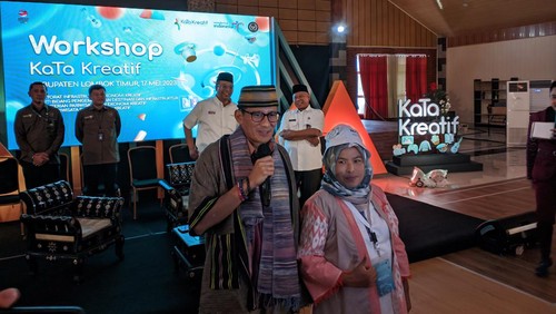 Menteri Pariwisata dan Ekonomi Kreatif Sandiaga Salahuddin Uno saat berkunjung ke Lombok Timur, Nusa Tenggara Barat, Rabu (17/5/2023).