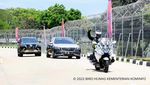 Potret Johnny G Plate Naik Maybach Rp 6 Miliar