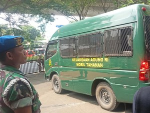 Menkominfo Johnny Plate Diperiksa, Mobil Tahanan Disiagakan di Kejagung