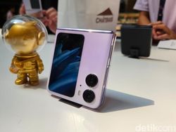 Keseruan Oppo Find N2 Flip Pop Up Store di Jakarta