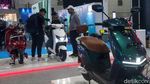 Deretan Mobil-Motor Listrik Mejeng di PEVS 2023