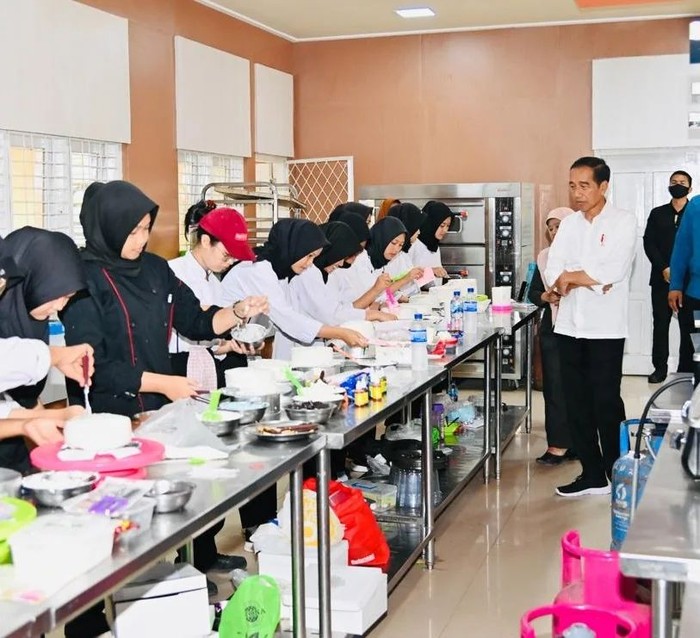 Presiden Jokowi mengunjungi SMKN 4 Kota Jambi
