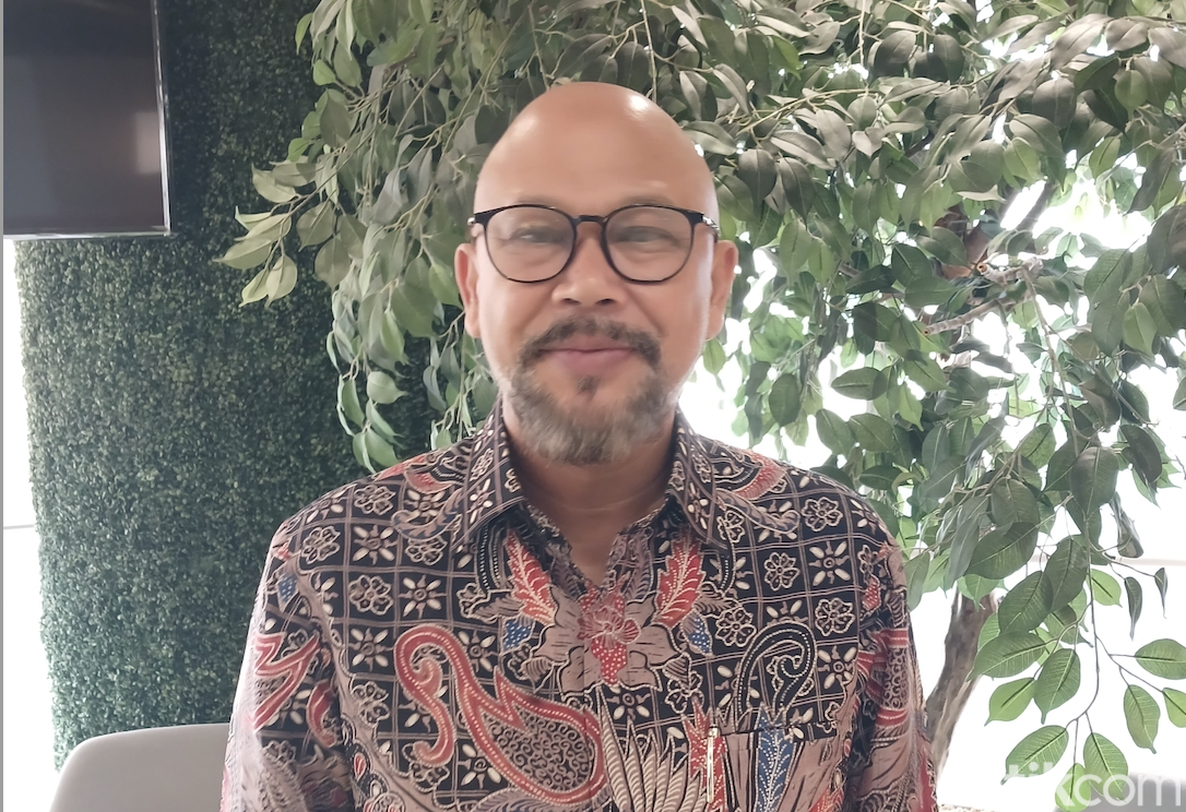Prof Hammam Riza