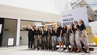 Pemilihan kota Yogyakarta sebagai lokasi pertama stand alone store sendiri karena This Is April jatuh cinta dengan masyarakat Yogyakarta yang warm dan humble, budaya, kuliner dan Yogyakarta sendiri merupakan salah satu destinasi wisata favorite bagi wisatawan lokal dan internasional yang merupakan potensi market yang bagus bagi This Is April.