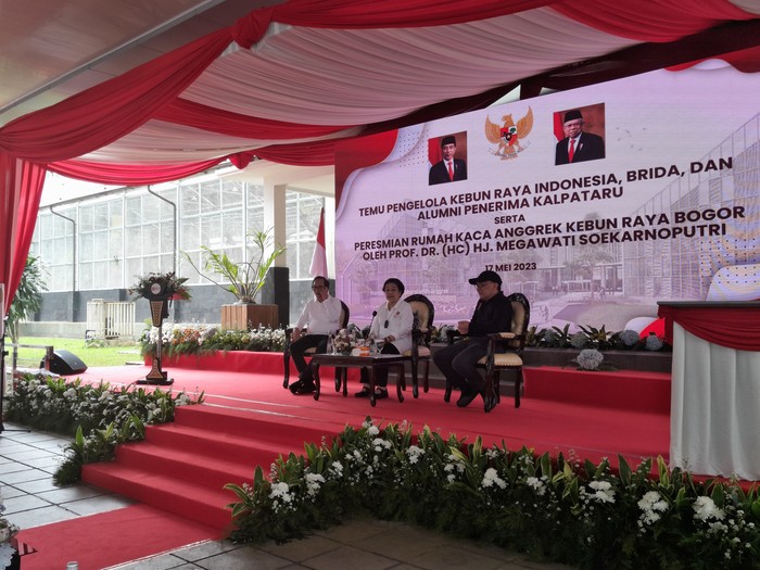 Rumah Kaca Anggrek Kebun Raya Bogor