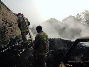 Home Industry Sandal Karet di Tangerang Kebakaran, 5 Rumah Ikut Terbakar
