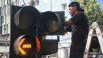 Seperti Ini Lho Perbaikan Lampu Lalu Lintas