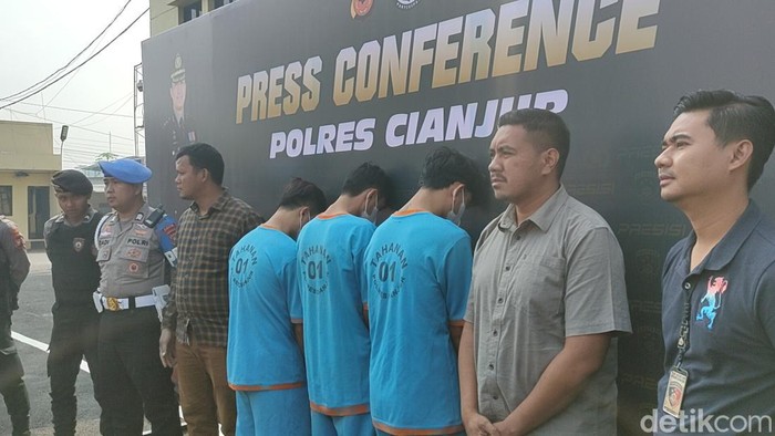 Tiga pria sindikat judi online Rusia ditangkap