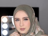 Tips Memakai Cushion Agar Makeup Flawless Ala Sarah Sofyan