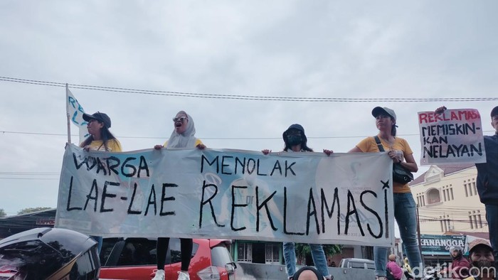 Warga Pulau Lae-lae, Makassar, menolak reklamasi. Agus Umar Dani/detikSulsel