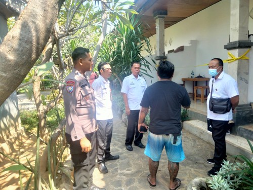 WNA Australia bernama Grant Christian Paul (56) ditemukan tewas di sebuah penginapan di Banjar Dinas Munduk, Desa Anturan, Kecamatan/Kabupaten Buleleng Bali, Rabu (17/5/2023). (IST)
