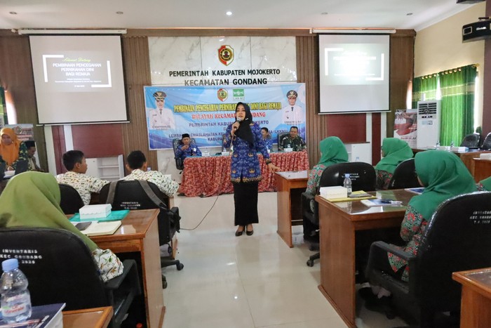 Bupati Mojokerto Cegah Pernikahan Dini dengan Pembinaan Remaja
