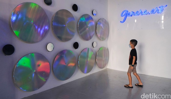 Destinasi Ruang Kreatif untuk Healing Hadir di Gading Serpong Ganara Art melebarkan sayapnya di Jabodetabek. Kali ini Ganara Art menghadirkan destinasi ruang kreatif Futuristic Art Healing Space di Gading Serpong.
