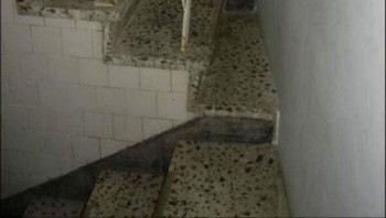 Tangga sempit/ Foto: Boredpanda