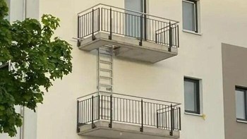 Kira-kira balkoin di bawah fungsinya apa ya? Foto: Boredpanda